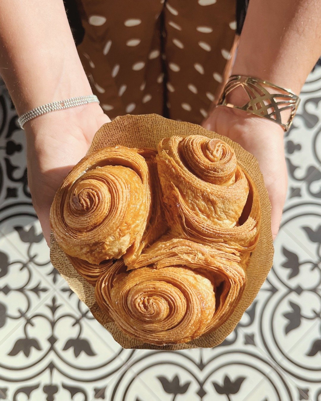 Viennoiseries artisanales croustillantes